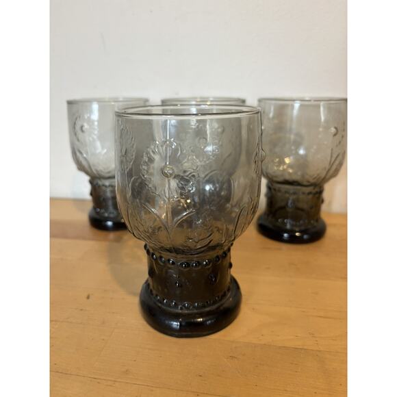Anthropologie Helianthus Goblets Footed Smoke Color Water Flower Floral Set Of 4 - Picture 6 of 7